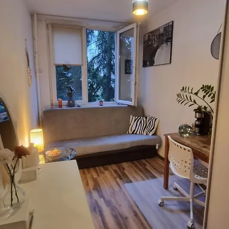 Alloggio in famiglia Przy Parku Brodnowskim W Mieszkaniu 2 Pokojowym